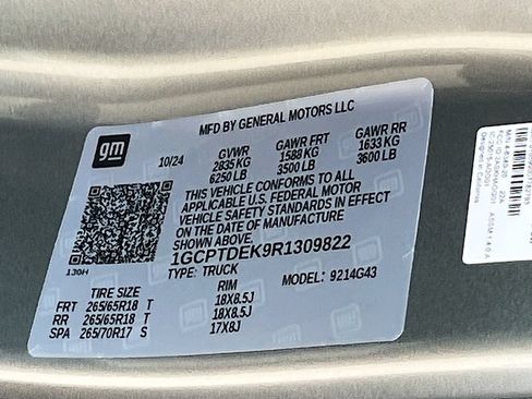 Used 2024 Chevrolet Colorado Z71 w/ Z71 Convenience Package 2 AWD/4WD image 32