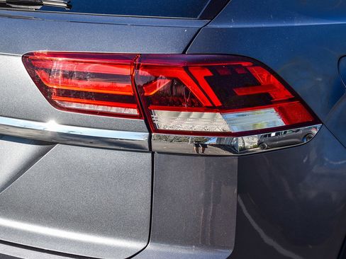 Used 2020 Volkswagen Atlas Cross Sport SEL image 7