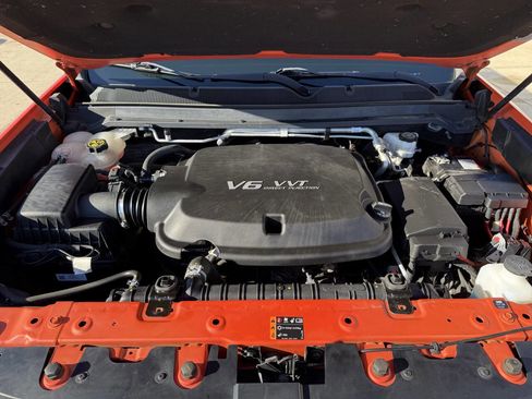 Used 2019 Chevrolet Colorado Z71 image 9