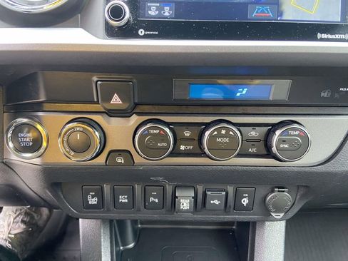 Used 2023 Toyota Tacoma TRD Sport w/ Advanced Technology Package image 21