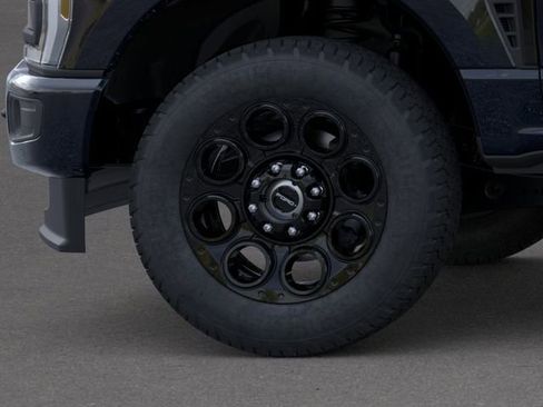 New 2025 Ford F250 XLT w/ Black Appearance Package AWD/4WD image 19
