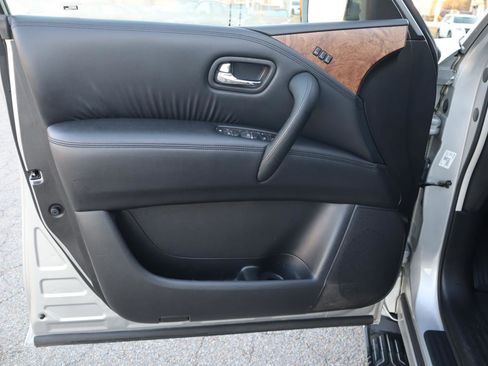 Used 2022 Nissan Armada SL image 16