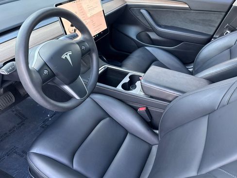 Used 2023 Tesla Model 3 Standard Range image 11