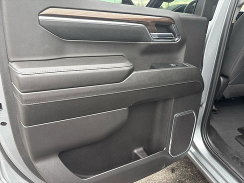 Used 2024 Chevrolet Silverado 1500 LT image 24