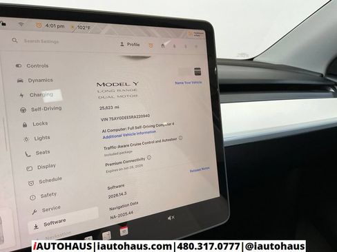 Used 2024 Tesla Model Y Long Range AWD/4WD image 31