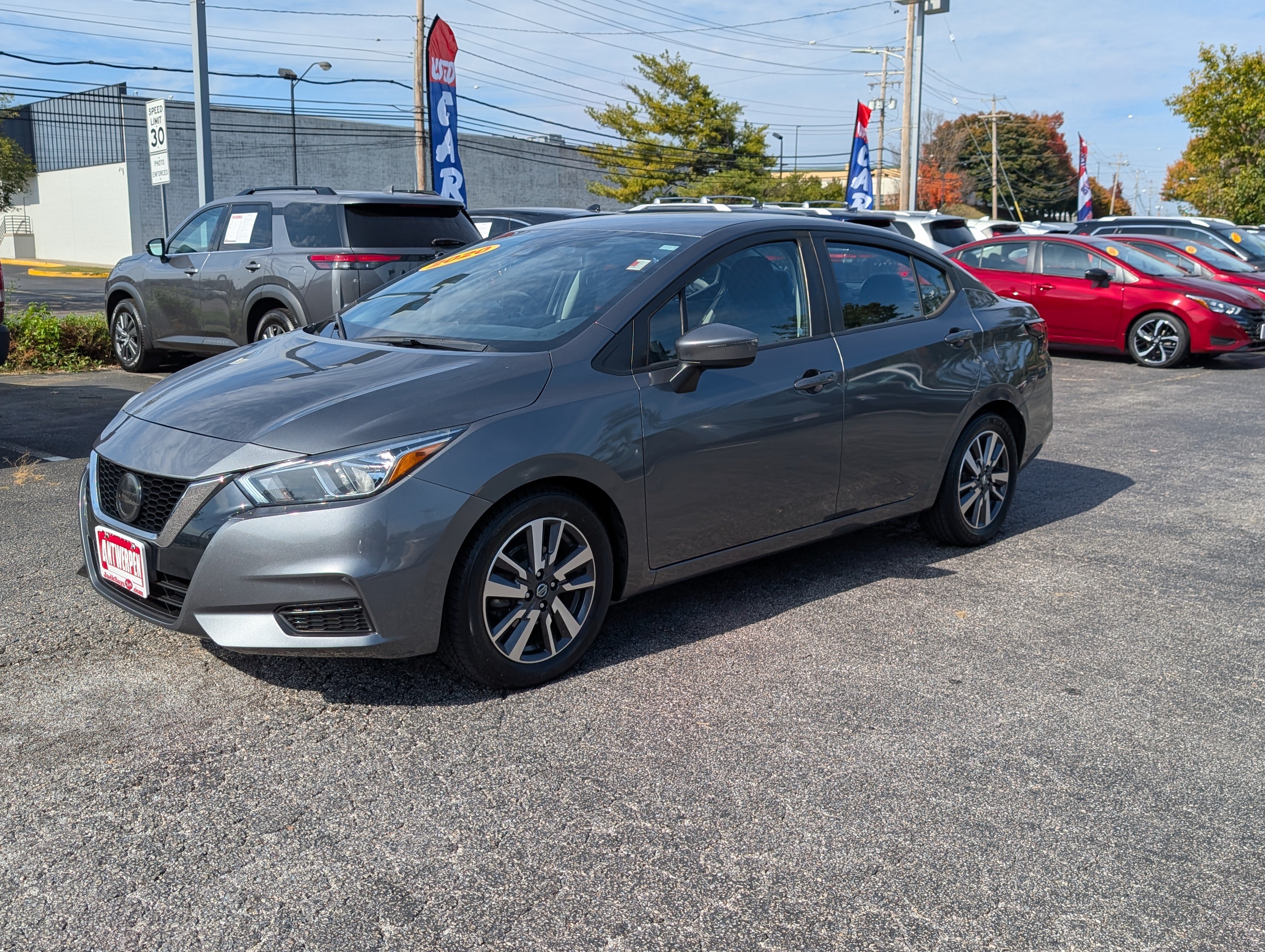 Used 2020 Nissan Versa SV FWD image 7
