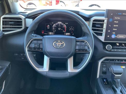 Used 2024 Toyota Tundra Limited image 5