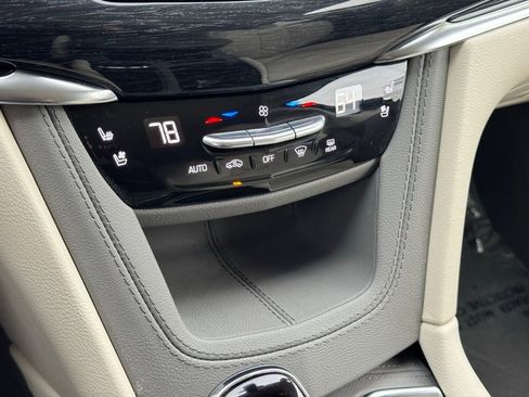 Used 2023 Cadillac XT6 Premium Luxury image 38