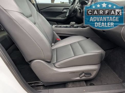 Used 2025 Nissan Rogue SL w/ SL Premium Package AWD/4WD image 24
