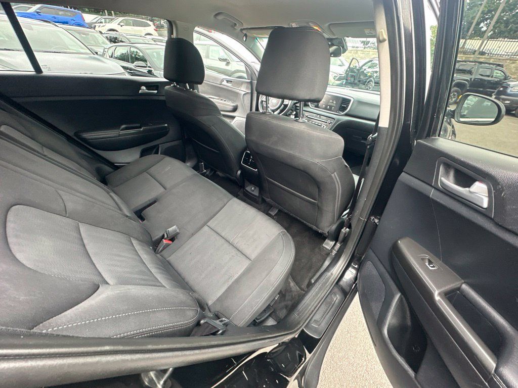 Used 2022 Kia Sportage LX AWD/4WD image 29