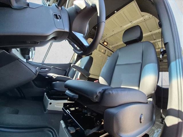 New 2026 Mercedes-Benz Sprinter 2500 image 4