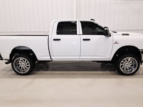 Used 2024 RAM 2500 Tradesman w/ Chrome Appearance Group image 2