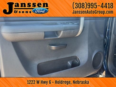 Used 2008 Chevrolet Silverado 2500 LT w/ 1LT Convenience Package image 10