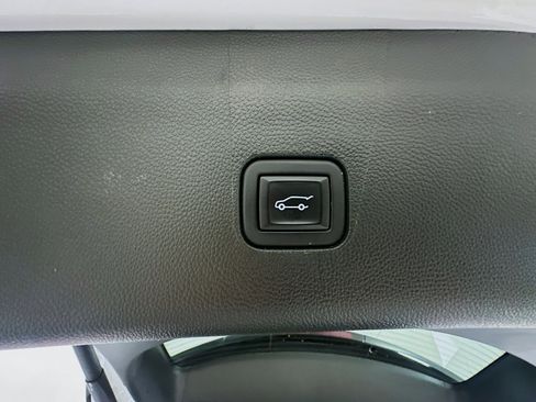 Used 2024 Buick Enclave Essence w/ LPO, Floor Liner Package image 31
