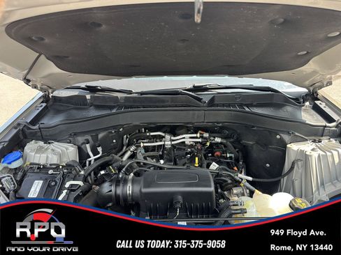 Used 2021 Ford Explorer XLT AWD/4WD image 11