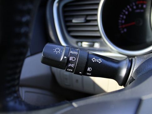 Used 2015 Kia Optima EX image 13