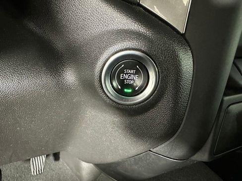 Used 2022 Chevrolet Silverado 1500 Custom image 21