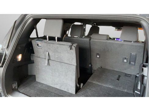 Certified 2025 Toyota 4Runner SR5 AWD/4WD image 31