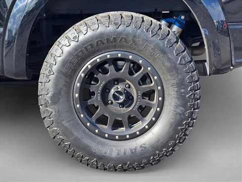 Used 2018 Ford F150 Raptor w/ Equipment Group 802A Luxury image 15