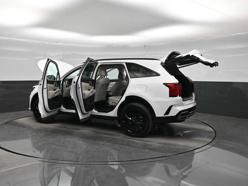 Used 2023 Kia Sorento SX AWD/4WD image 44