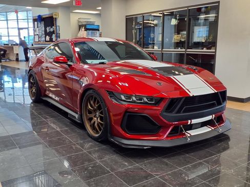 Used 2024 Ford Mustang GT Premium w/ GT Performance Package RWD image 3