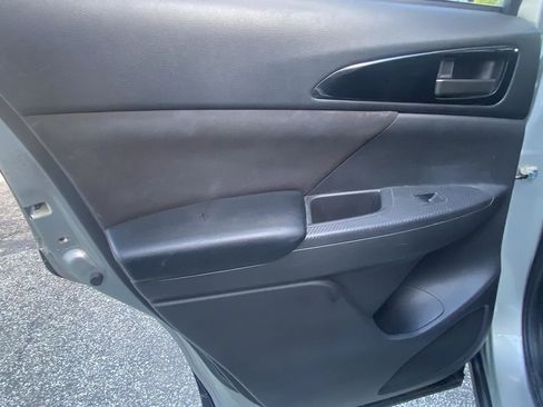 Used 2020 Mitsubishi Eclipse Cross ES FWD image 16