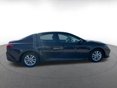 Used 2025 Toyota Camry LE image 16