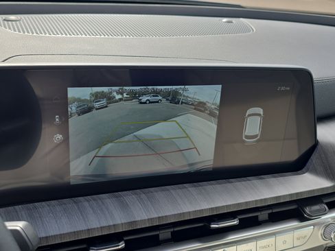 Used 2025 Kia Telluride EX image 26