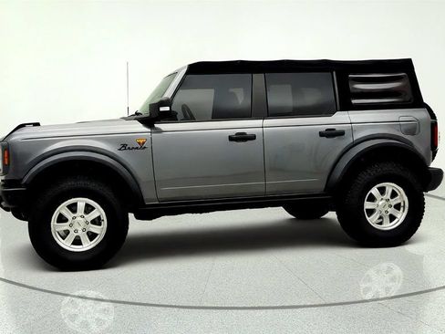 Used 2022 Ford Bronco Badlands AWD/4WD image 8