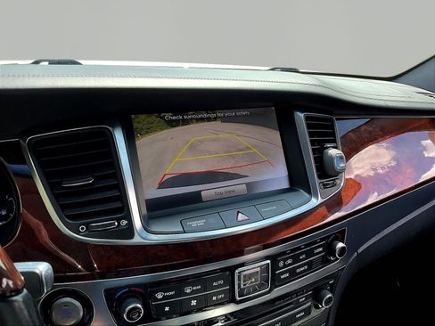 Used 2016 Hyundai Equus Signature RWD image 14