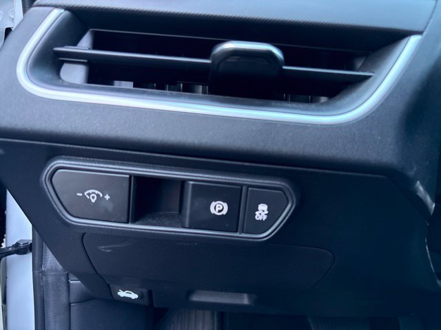 Certified 2025 Kia K4 FWD image 23