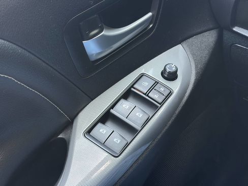 Used 2017 Toyota Sienna SE Premium FWD image 32