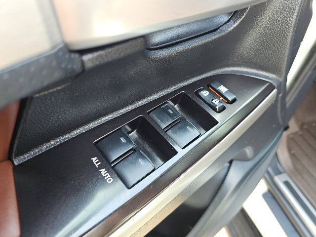 Used 2017 Toyota Land Cruiser AWD/4WD image 13