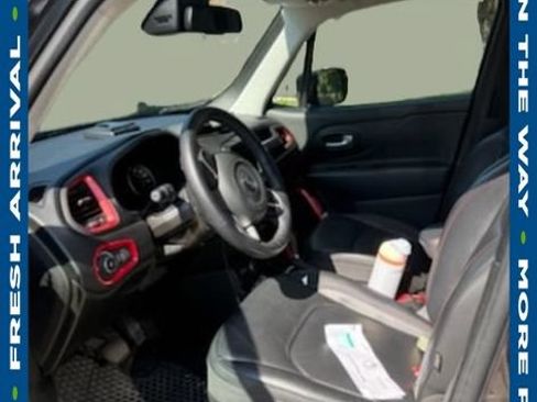 Used 2020 Jeep Renegade Trailhawk w/ Premium Leather Group AWD/4WD image 1