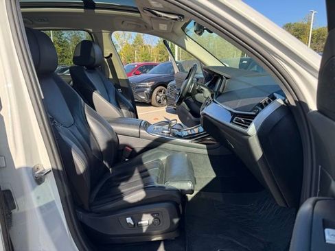 Used 2020 BMW X7 xDrive40i w/ Cold Weather Package image 26