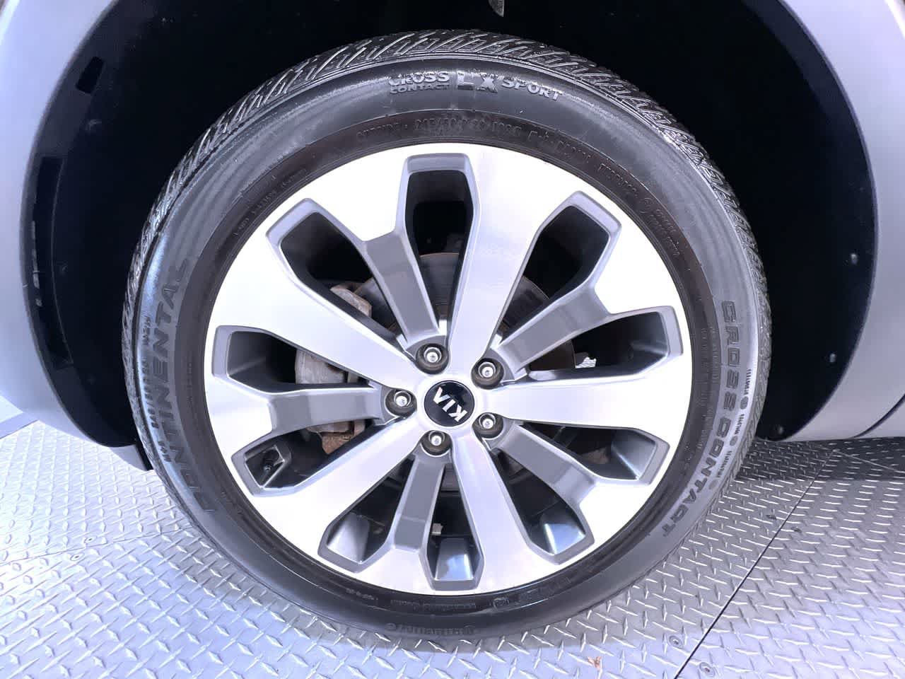 Used 2020 Kia Telluride EX w/ EX Premium Package AWD/4WD image 10