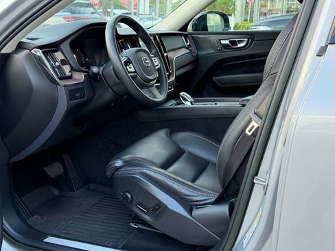 Used 2023 Volvo XC60 B5 Ultimate w/ Protection Package Premier FWD image 14