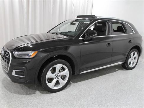 Used 2021 Audi Q5 Prestige image 3