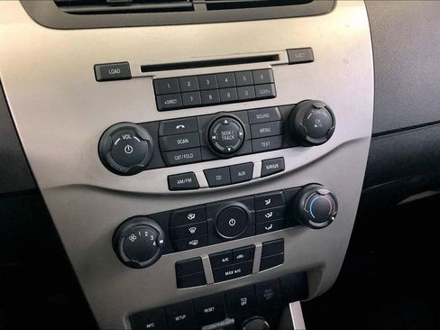 Used 2008 Ford Focus SE FWD image 16