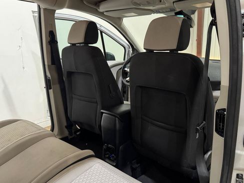 Used 2022 Ford Transit Connect XLT FWD image 16