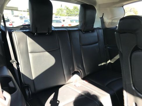 Used 2018 INFINITI QX60 Luxe w/ Deluxe Technology Package image 14