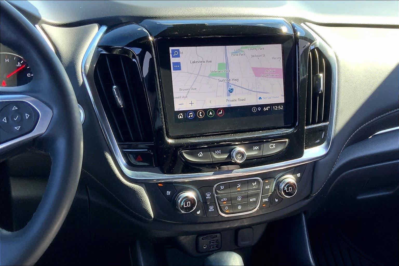 Certified 2023 Chevrolet Traverse Premier w/ Redline Edition AWD/4WD image 7