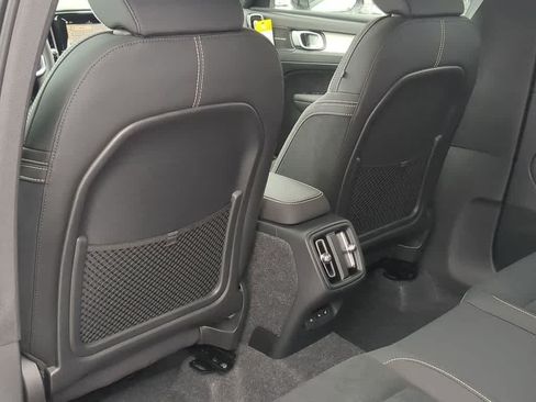 Used 2026 Volvo XC40 B5 Ultra w/ Protection Package Premier AWD/4WD image 18