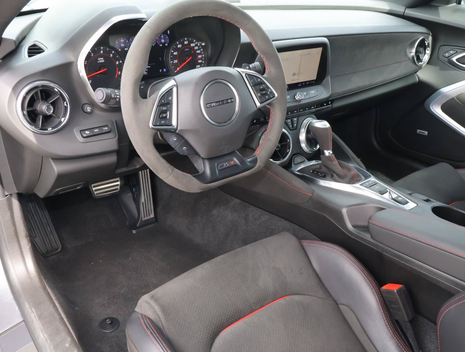 Used 2019 Chevrolet Camaro ZL1 RWD image 10