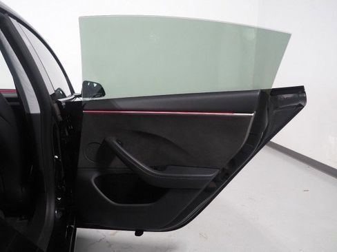 Used 2025 Tesla Model 3 AWD/4WD image 59