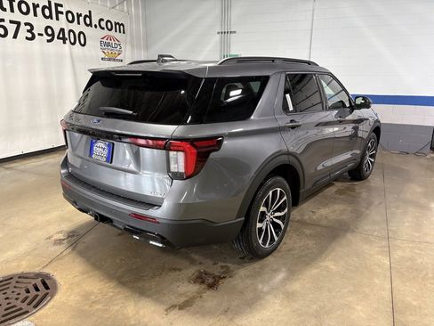 New 2026 Ford Explorer ST-Line image 8