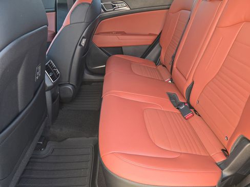 New 2026 Kia Sportage SX Prestige image 9