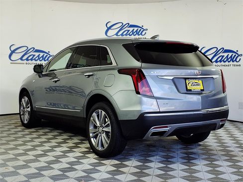 Used 2024 Cadillac XT5 Premium Luxury image 2