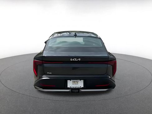 Used 2025 Kia K4 LXS image 12
