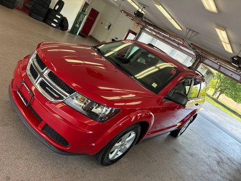 Used 2018 Dodge Journey SE FWD image 4